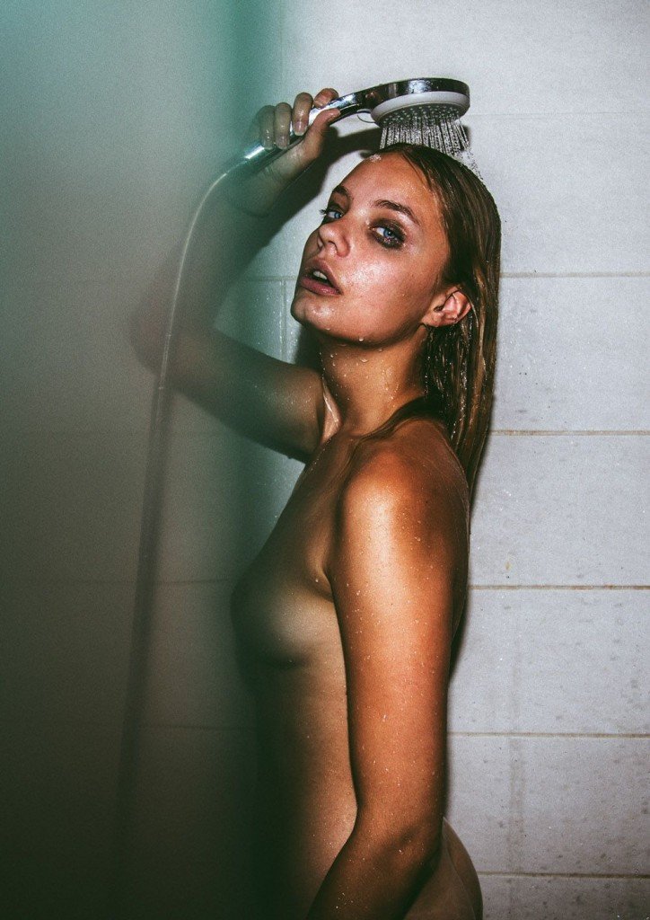 Holly Horne Nude &amp; Sexy (19 Photos)