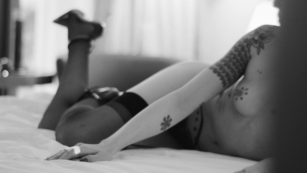 Marina Dias Nude &amp; Sexy (44 Photos + Video)