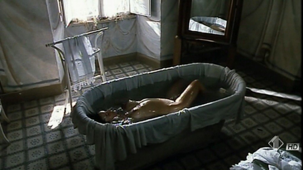 Monica Bellucci Nude – Briganti: Amore e libertà (1994) HD 1080p