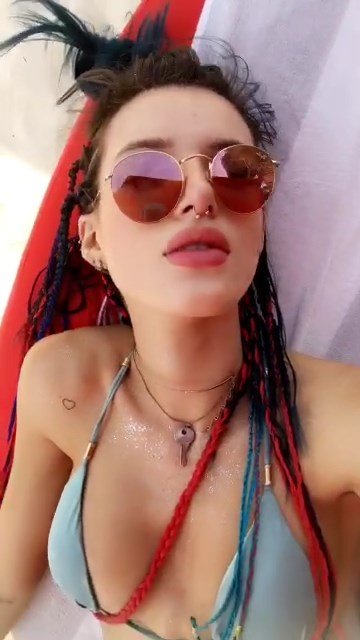 Bella Thorne Sexy &amp; Topless (37 Photos + 11 Videos)