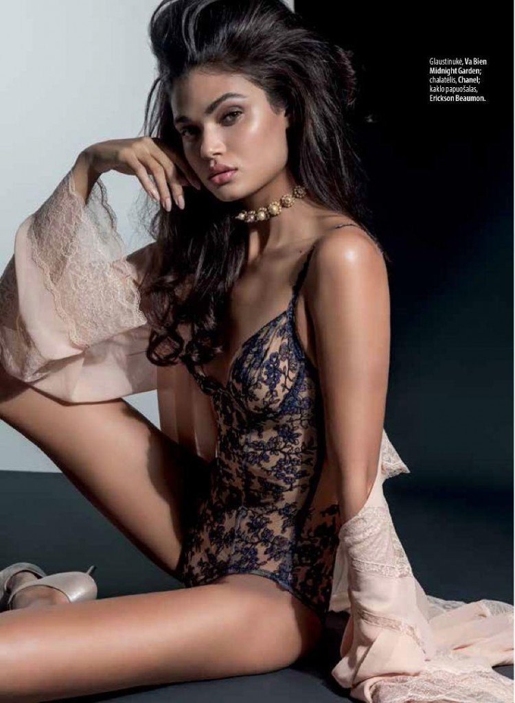 Daniela Braga See Through &amp; Sexy (6 Photos)