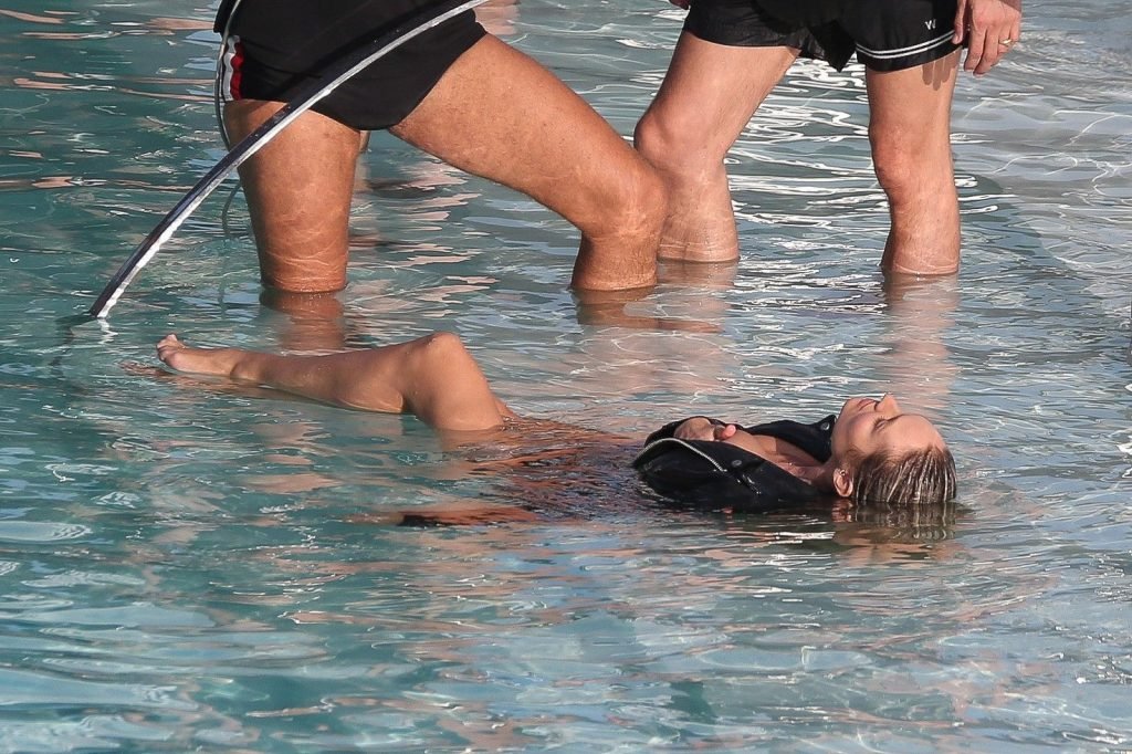 Candice Swanepoel Topless (55 Photos)