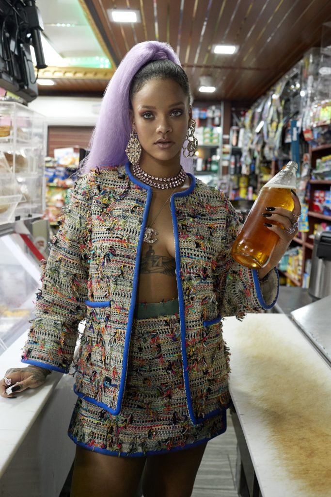 Rihanna Sexy (15 Photos)
