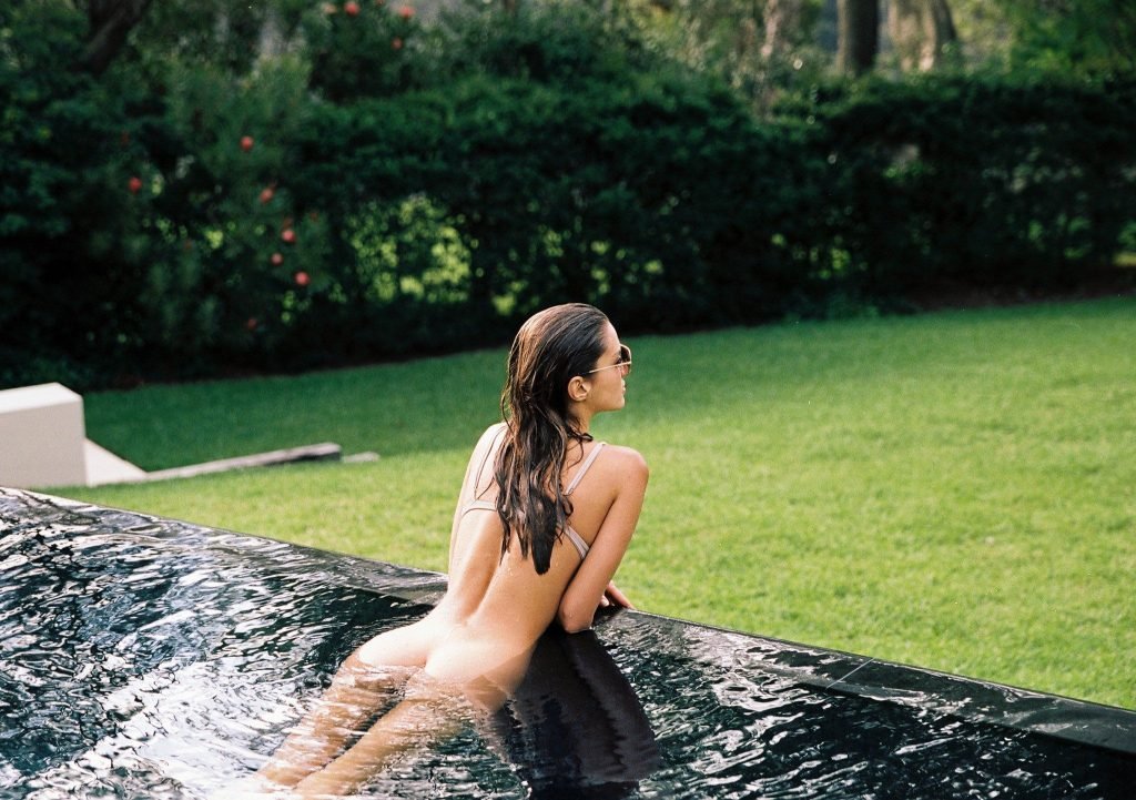 Gabrielle Caunesil Nude &amp; Sexy (29 Photos)