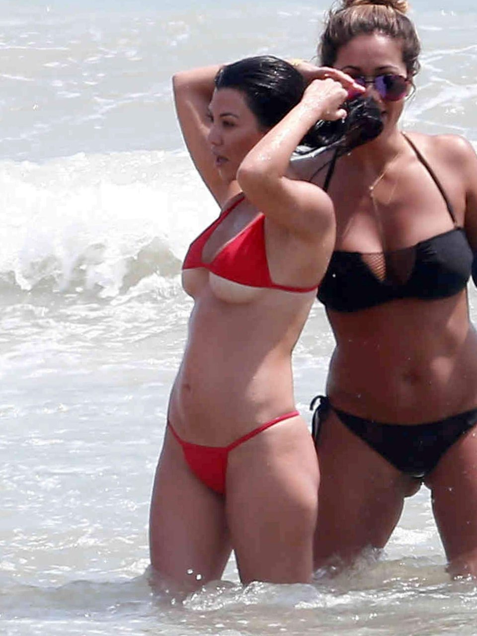 Kim Kardashian & Kourtney Kardashian Sexy (52 Photos) 