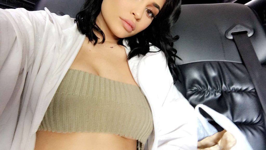 Kylie Jenner Selfies (3 Photos)