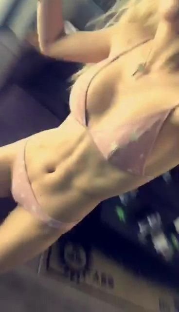 Bella Thorne Sexy (37 Pics + Videos &amp; GIFs)