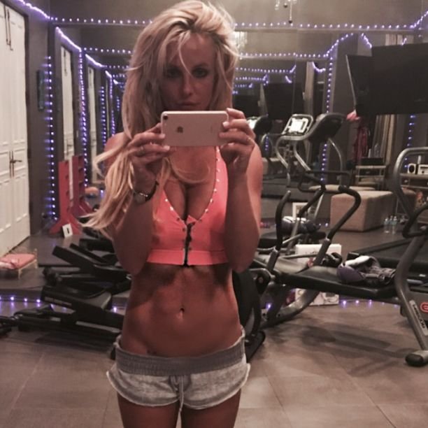Britney Spears Selfies (2 Photos)