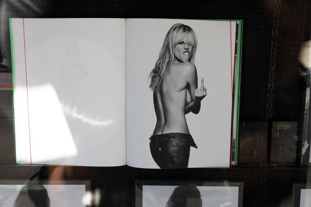 Heidi Klum Nude &amp; Sexy (31 Photos)