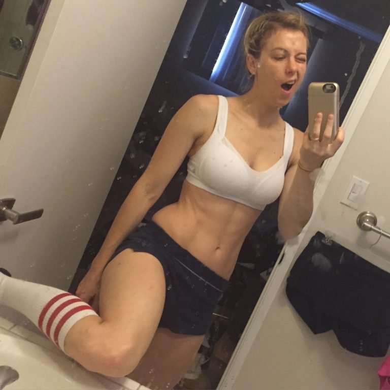 Iliza Shlesinger Nude And Sexy Leaked The Fappening 23 Photos