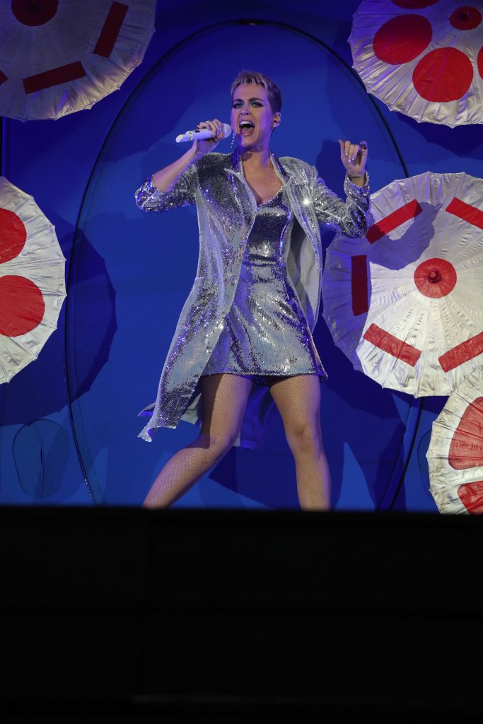 Katy Perry Sexy (48 Photos + Videos)
