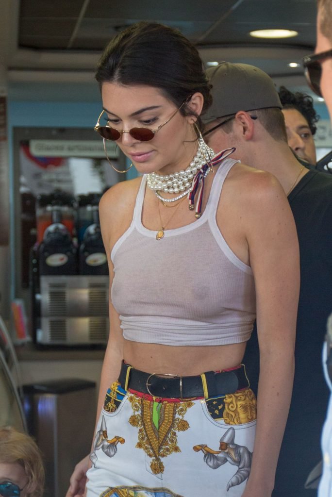 Kendall Jenner Braless (14 New Photos)