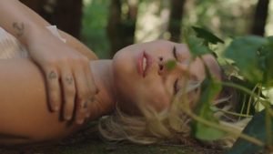 Miley Cyrus Sexy (56 Pics, GIFs &amp; Video)