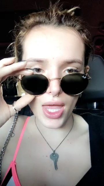Bella Thorne Sexy (38 Photos + Video)