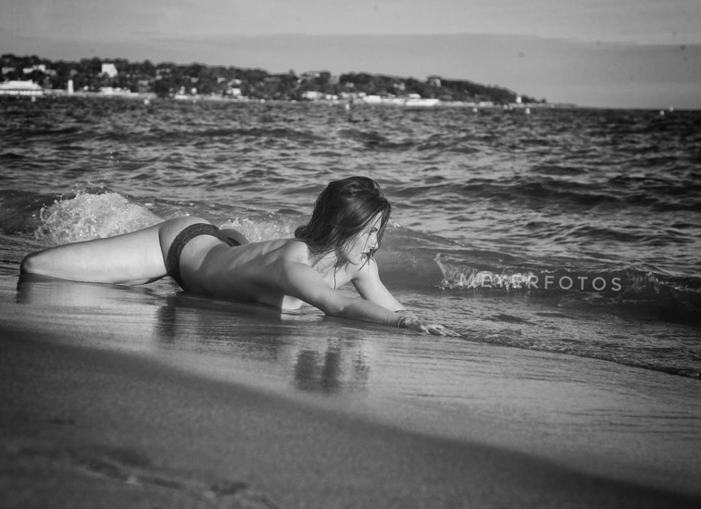 Dany Michalski Sexy &amp; Topless (40 Photos)