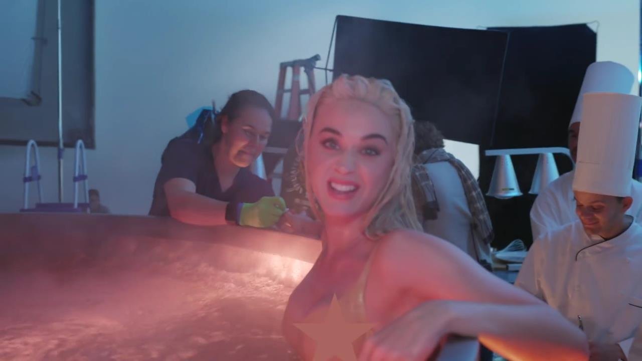 Watch interesting content from the filming of Katy Perry’s. music video. 