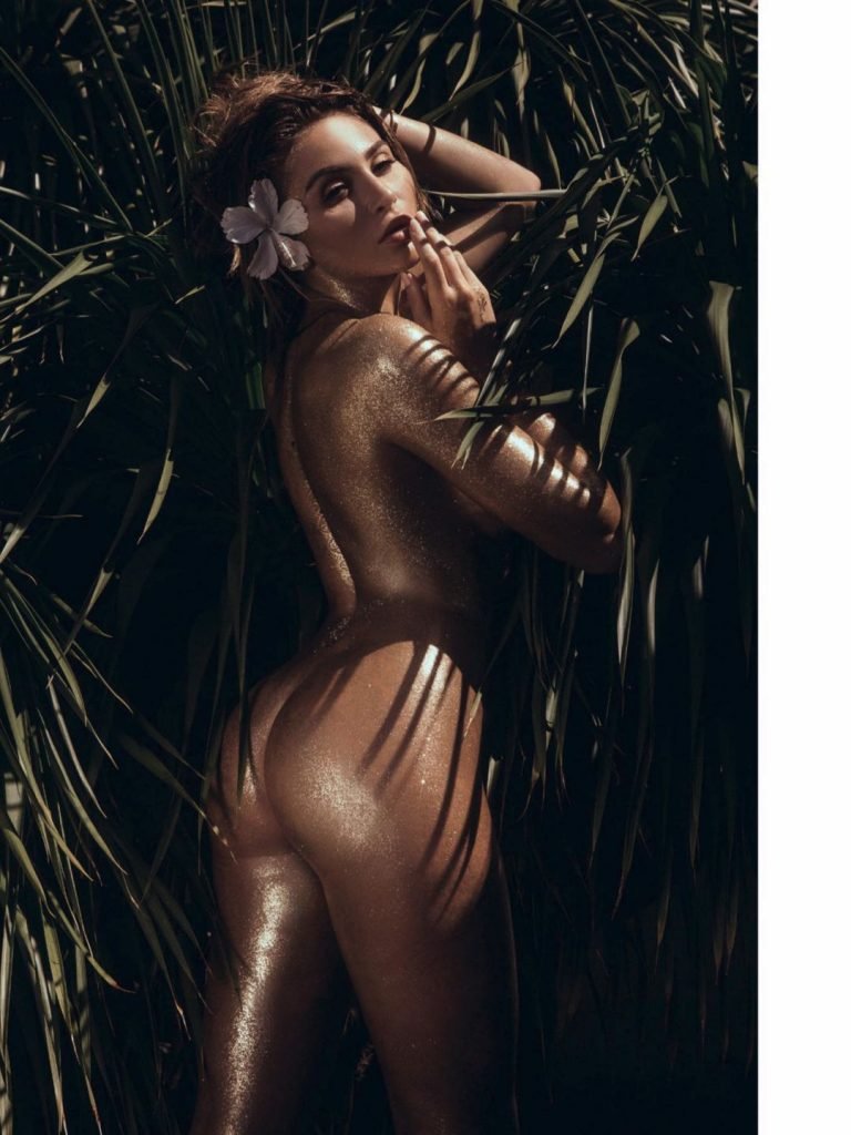 Khloe Terae Nude &amp; Sexy (13 Photos)