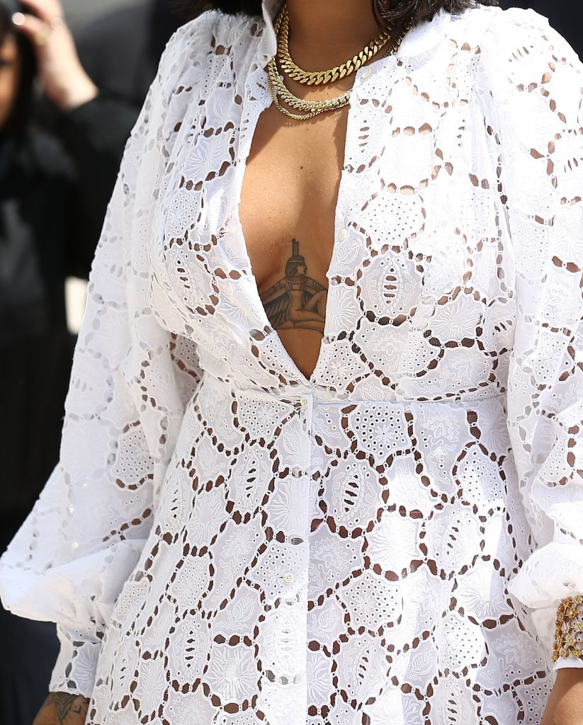 Rihanna Sexy (30 Photos)