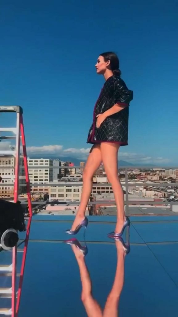 Victoria Justice Sexy (18 Photos + Video)