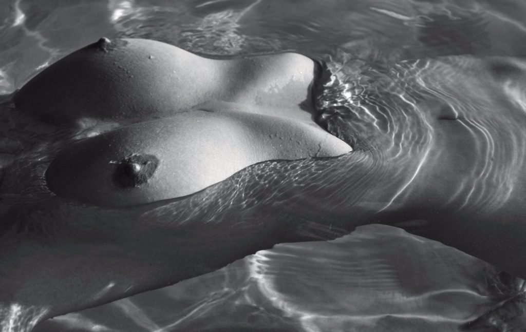 Genevieve Morton Naked (16 Photos)
