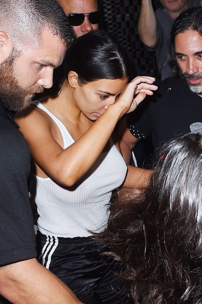 Kim Kardashian Braless (16 Photos)