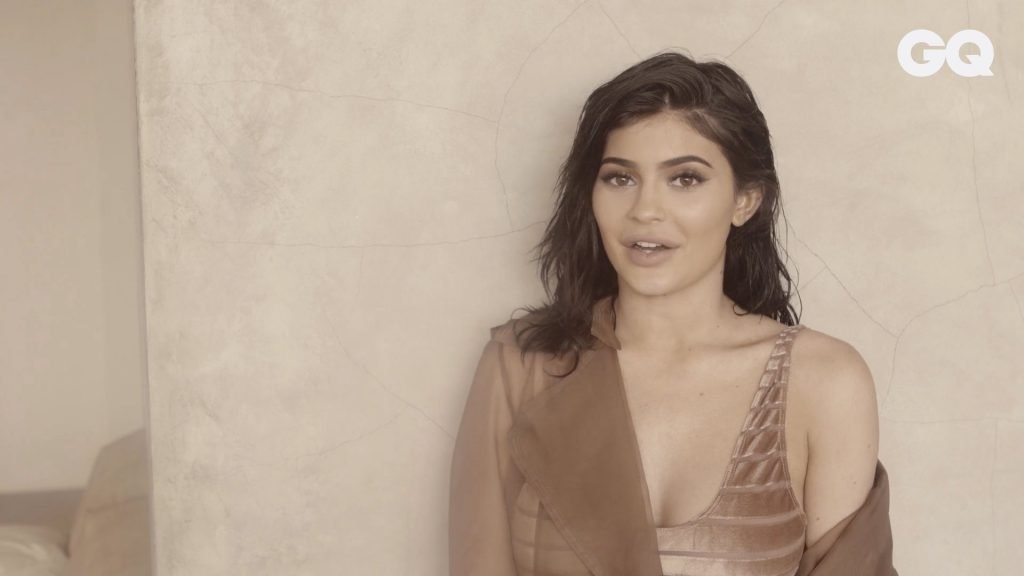 Kylie Jenner (28 Photos + Video)