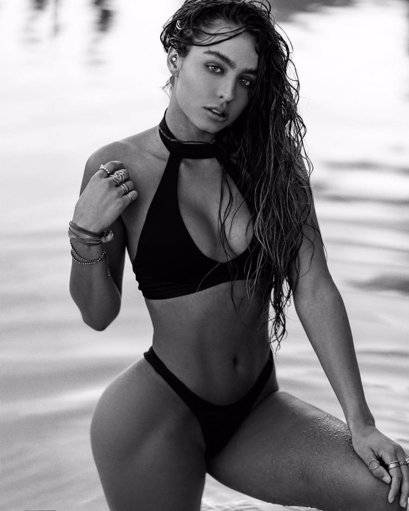 Sommer Ray Sexy (16 Photos + Video)