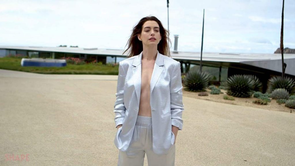 Anne Hathaway Nude LEAKED The Fappening &amp; Sexy – Part 1 (150 Photos + Videos)