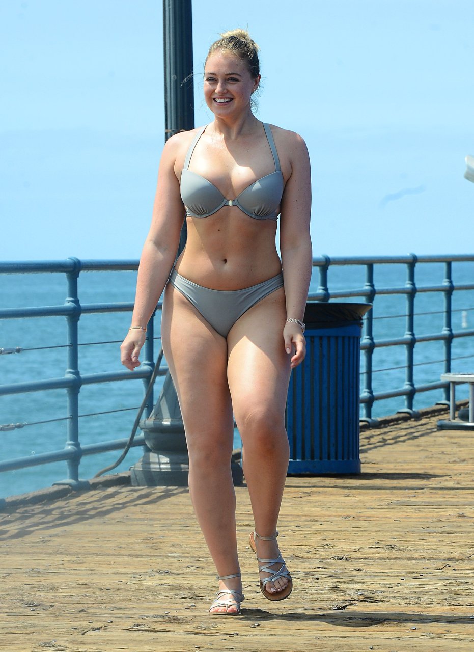 Iskra Lawrence Sexy (23 Photos) | #TheFappening