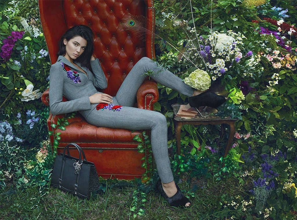 Kendall Jenner Sexy (17 Photos + Video)