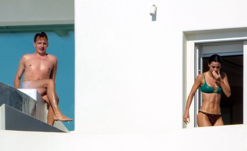 Lena Meyer-Landrut Sexy &amp; Topless (21 Photos)