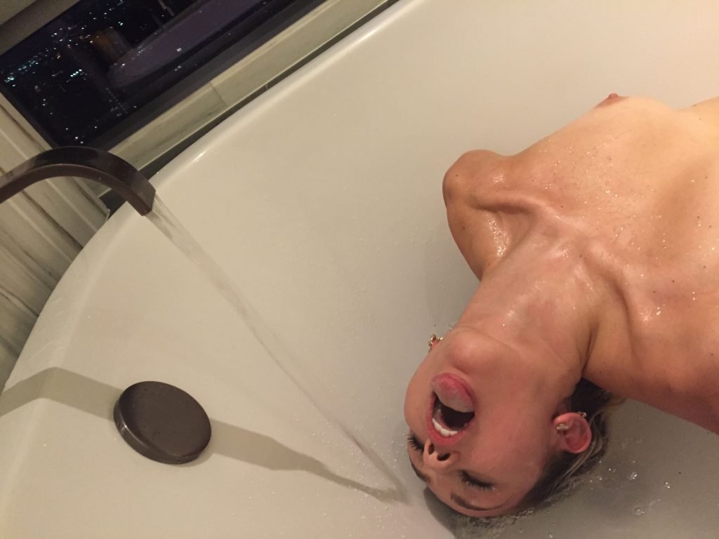 Miley Cyrus Nude Leaked The Fappening (23 Photos)