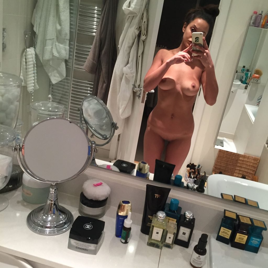 Roxie Nafousi Leaked (71 Photos)