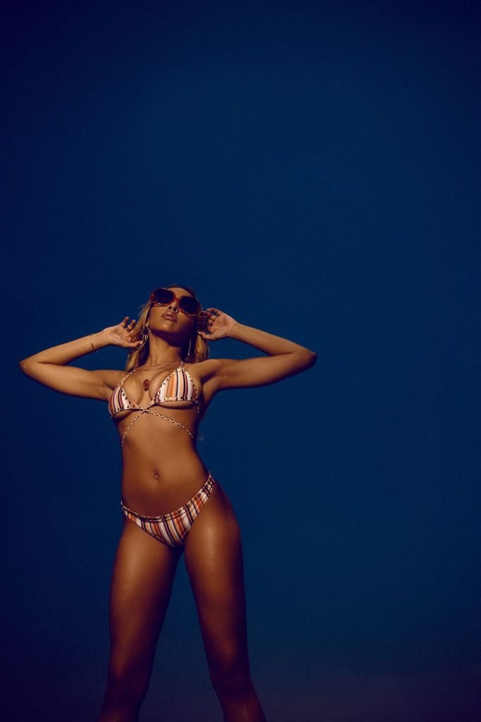 Tinashe Sexy (13 Photos)