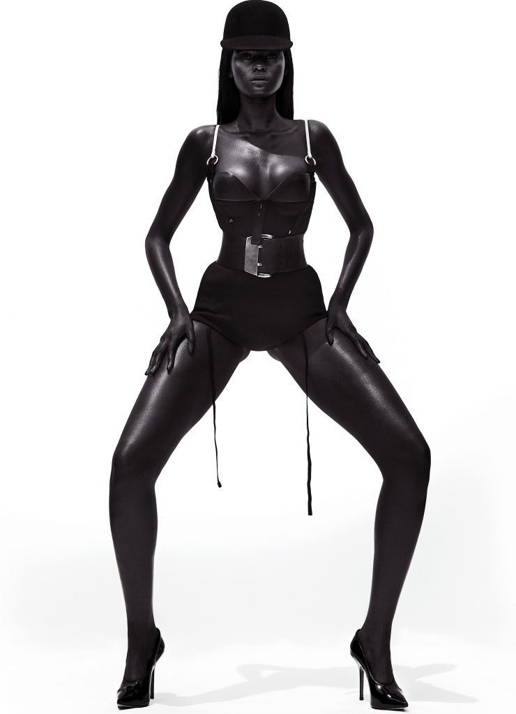 Duckie Thot Nude &amp; Sexy (7 Photos)