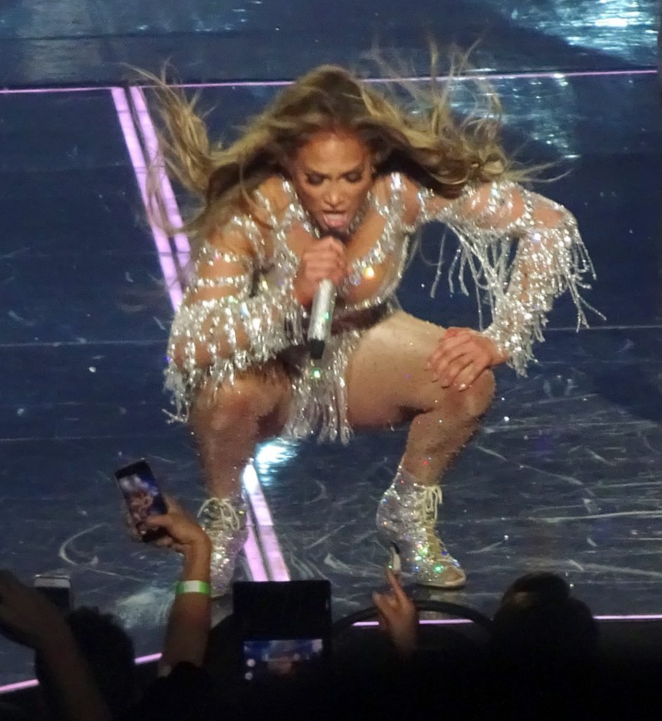 Jennifer Lopez Sexy (29 Photos + Videos)