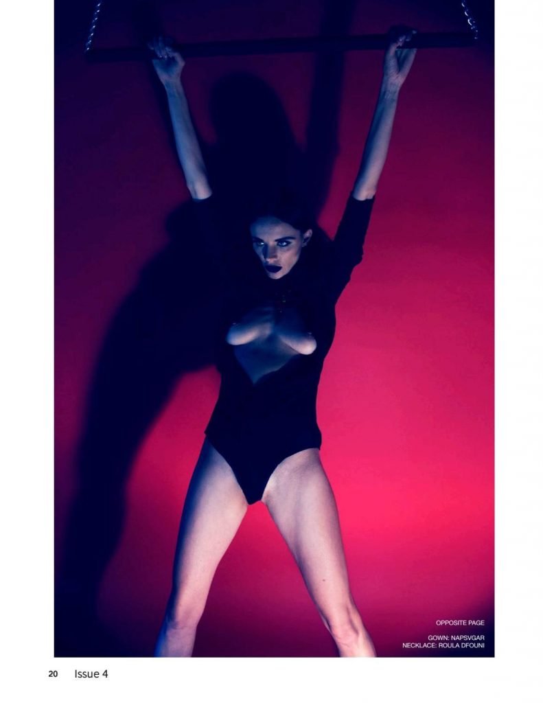 Kira Dikhtyar Sexy &amp; Topless (7 Photos)