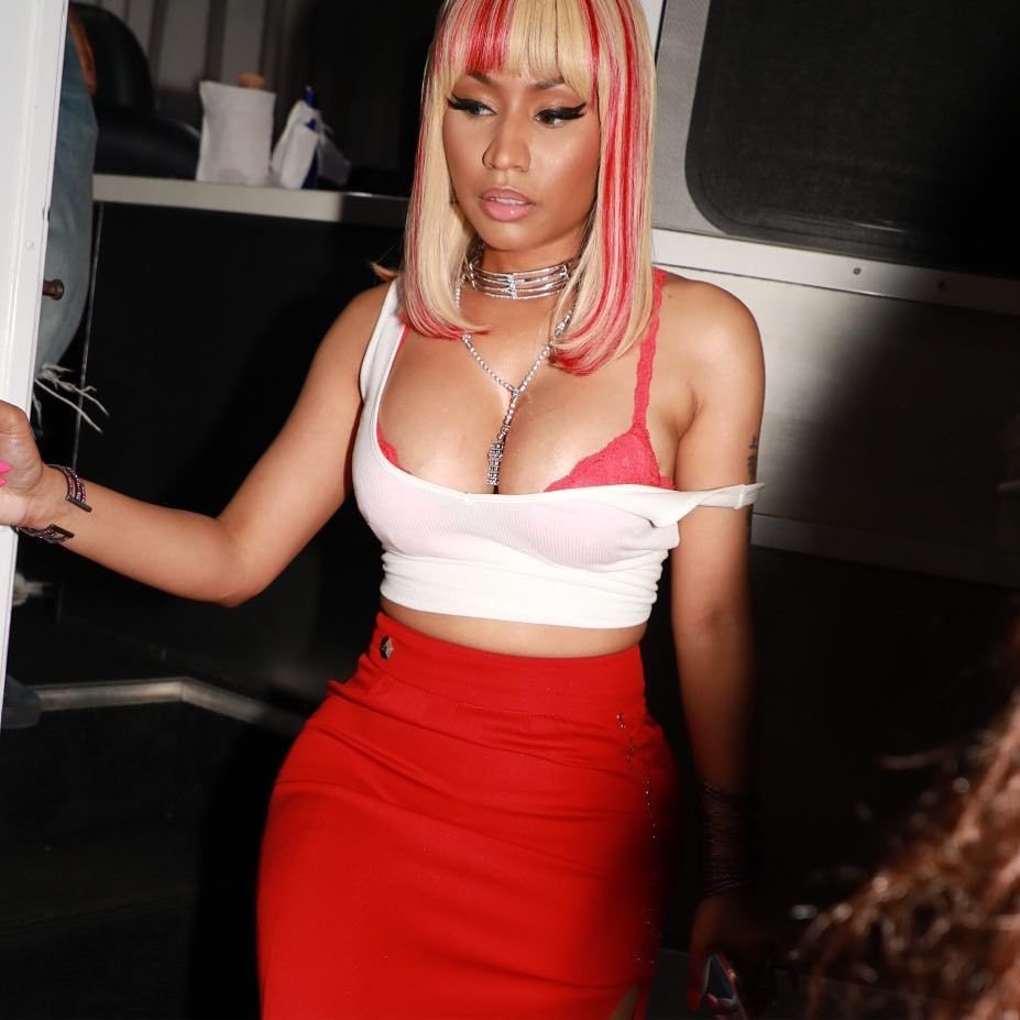 Nicki Minaj Sexy (17 Photos)