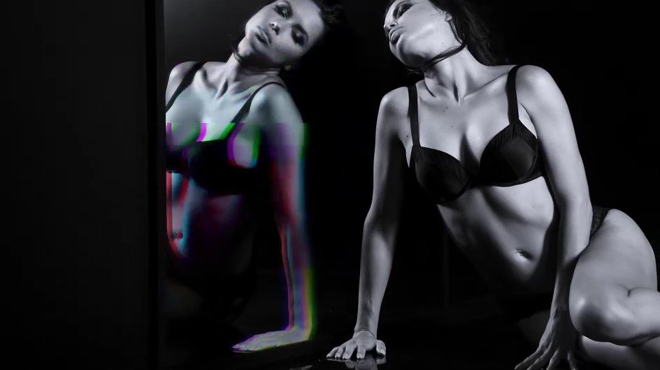 Adriana Lima Sexy (33 Photos + Videos &amp; Gifs)