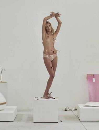 Anja Rubik Topless (1 New Photo)