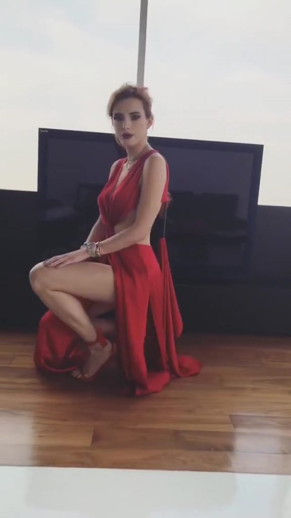 Bella Thorne Sexy (23 Pics + Gifs &amp; Videos)