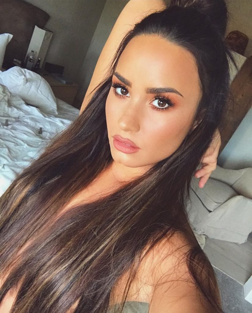 Demi Lovato Sexy (New Photos)