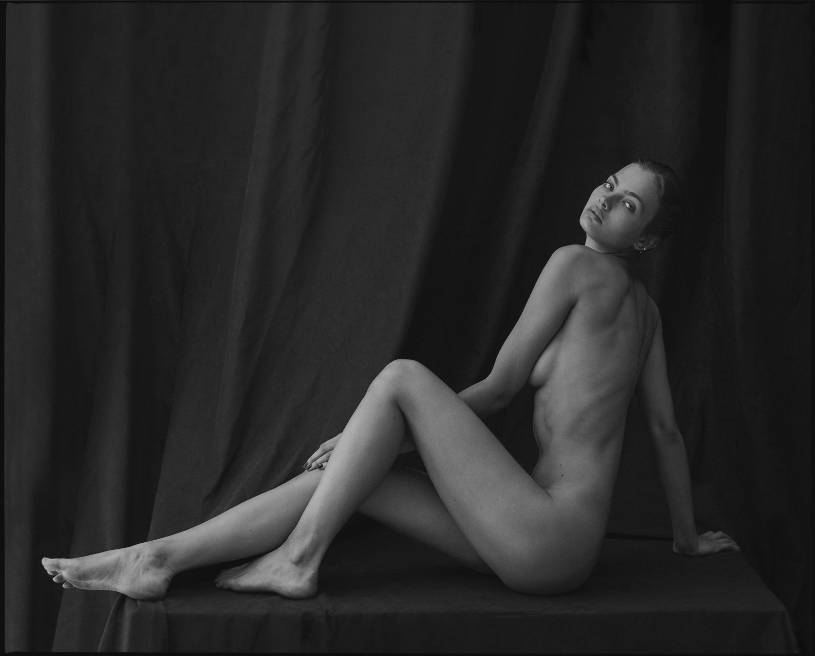 Here are the nude B&W photos of Moa Aberg photographed by Scott MacDono...