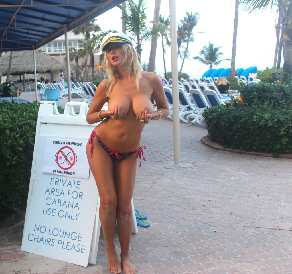 Nadeea Volianova Sexy &amp; Topless (21 Photos + Videos)