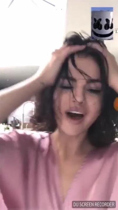 Selena Gomez Sexy (11 Pics + Video)