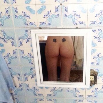 Catharina Bellini / yonikyoni Nude Leaks Photo 12