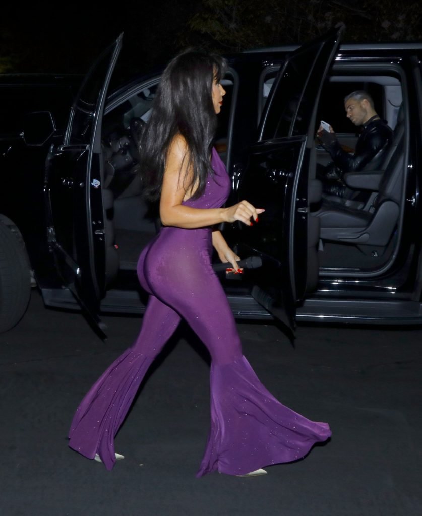 Kim Kardashian Sexy (29 New Photos)