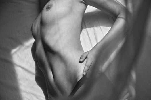 Pilar Magro / pilarmmnn Nude Leaks Photo 1