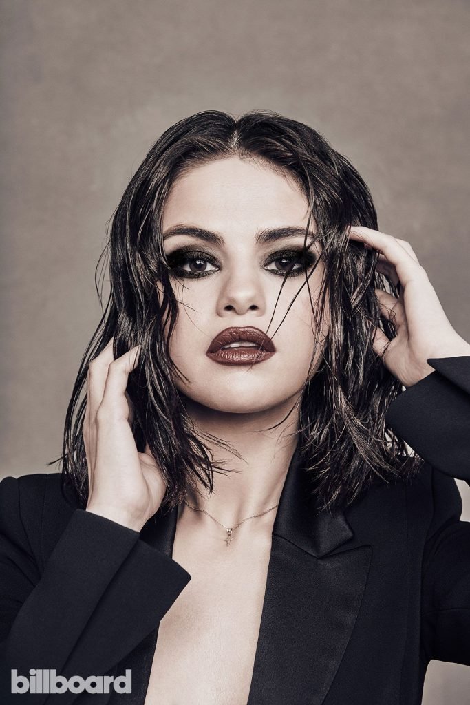 Selena Gomez Sexy (24 Photos + Video)