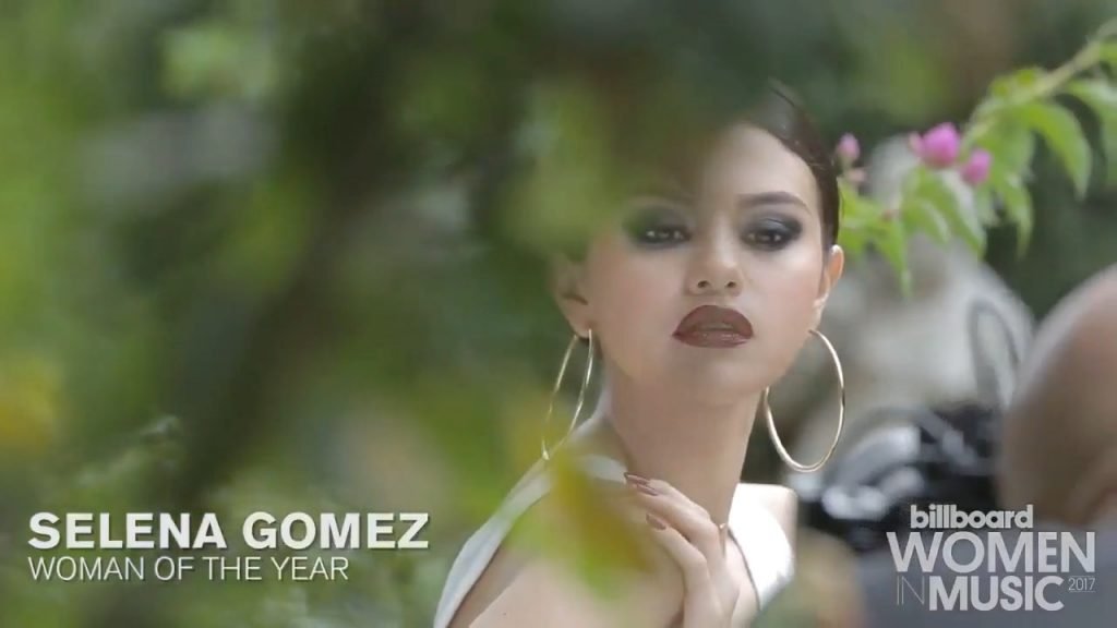 Selena Gomez Sexy (24 Photos + Video)